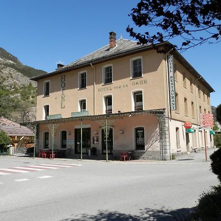 Hotel La Gare LʼArgentière-la-Bessée المظهر الخارجي الصورة