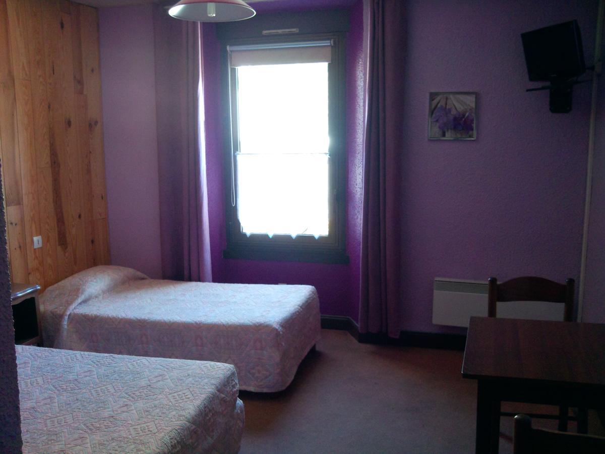 Hotel La Gare LʼArgentière-la-Bessée المظهر الخارجي الصورة