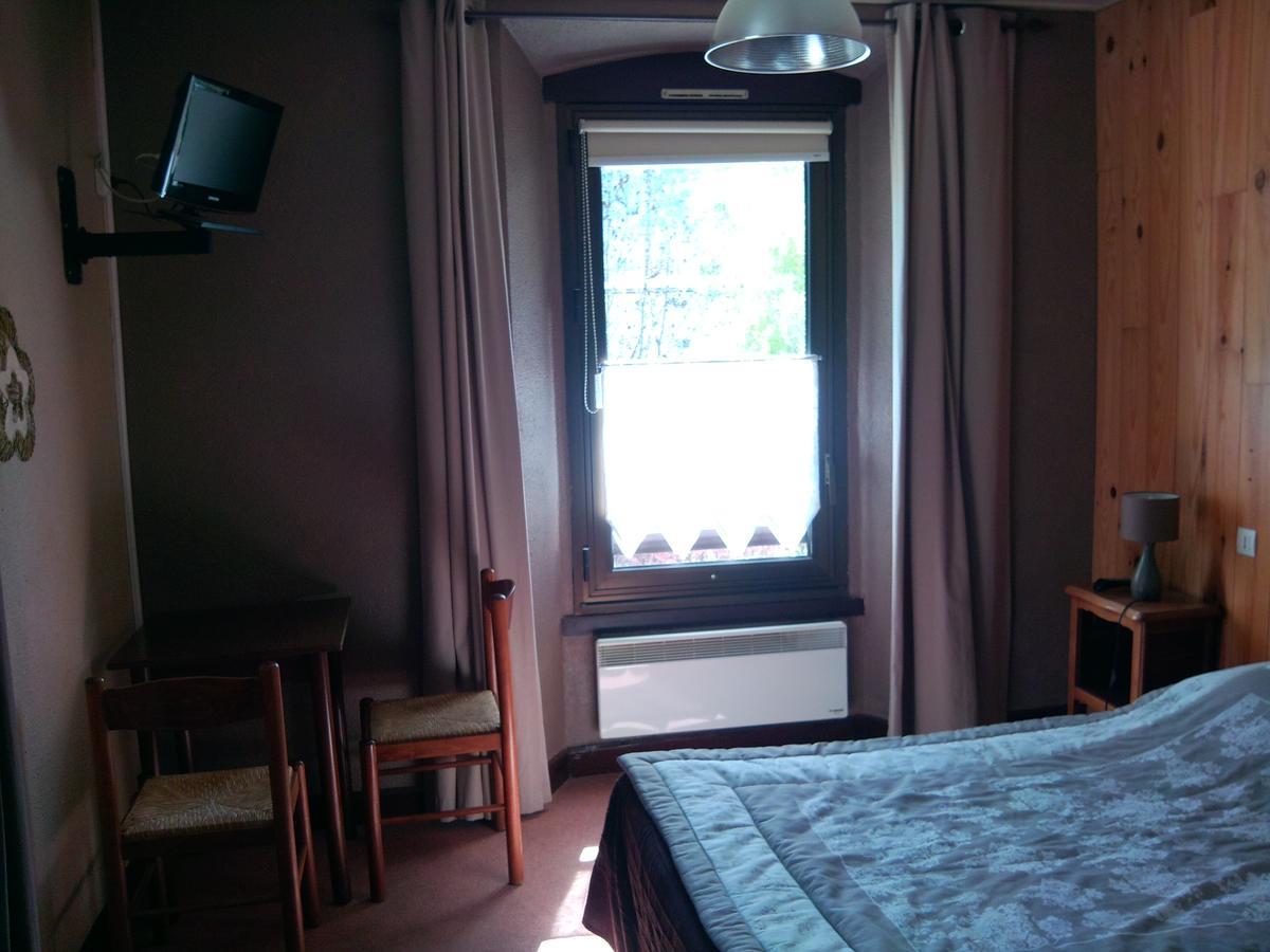 Hotel La Gare LʼArgentière-la-Bessée المظهر الخارجي الصورة