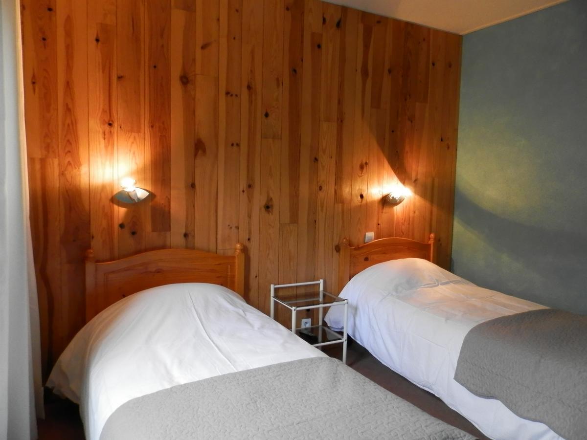 Hotel La Gare LʼArgentière-la-Bessée المظهر الخارجي الصورة