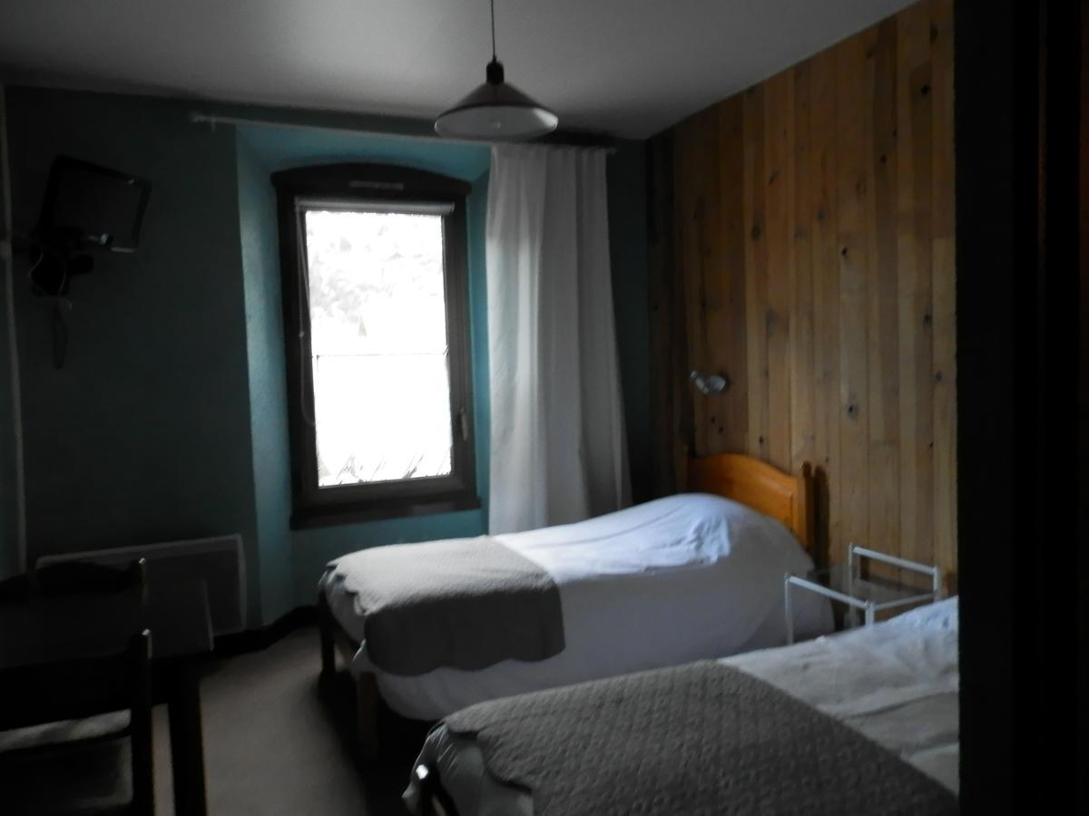 Hotel La Gare LʼArgentière-la-Bessée المظهر الخارجي الصورة