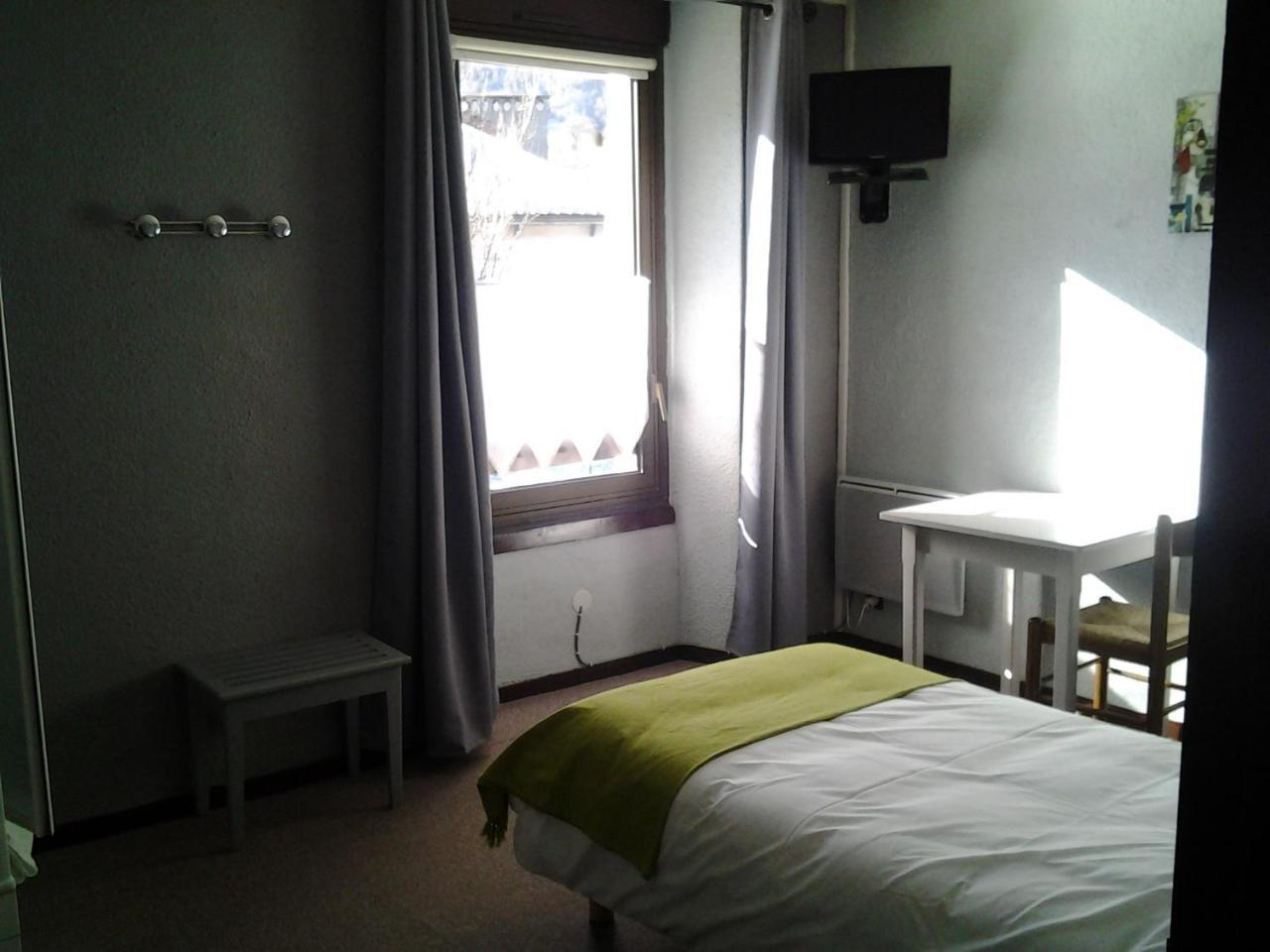 Hotel La Gare LʼArgentière-la-Bessée المظهر الخارجي الصورة